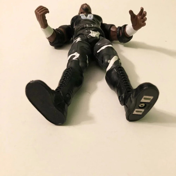 1999 D Von Dudley Jakks Pacific Titan Tron Live WWE Wrestling Figure - Picture 9 of 10
